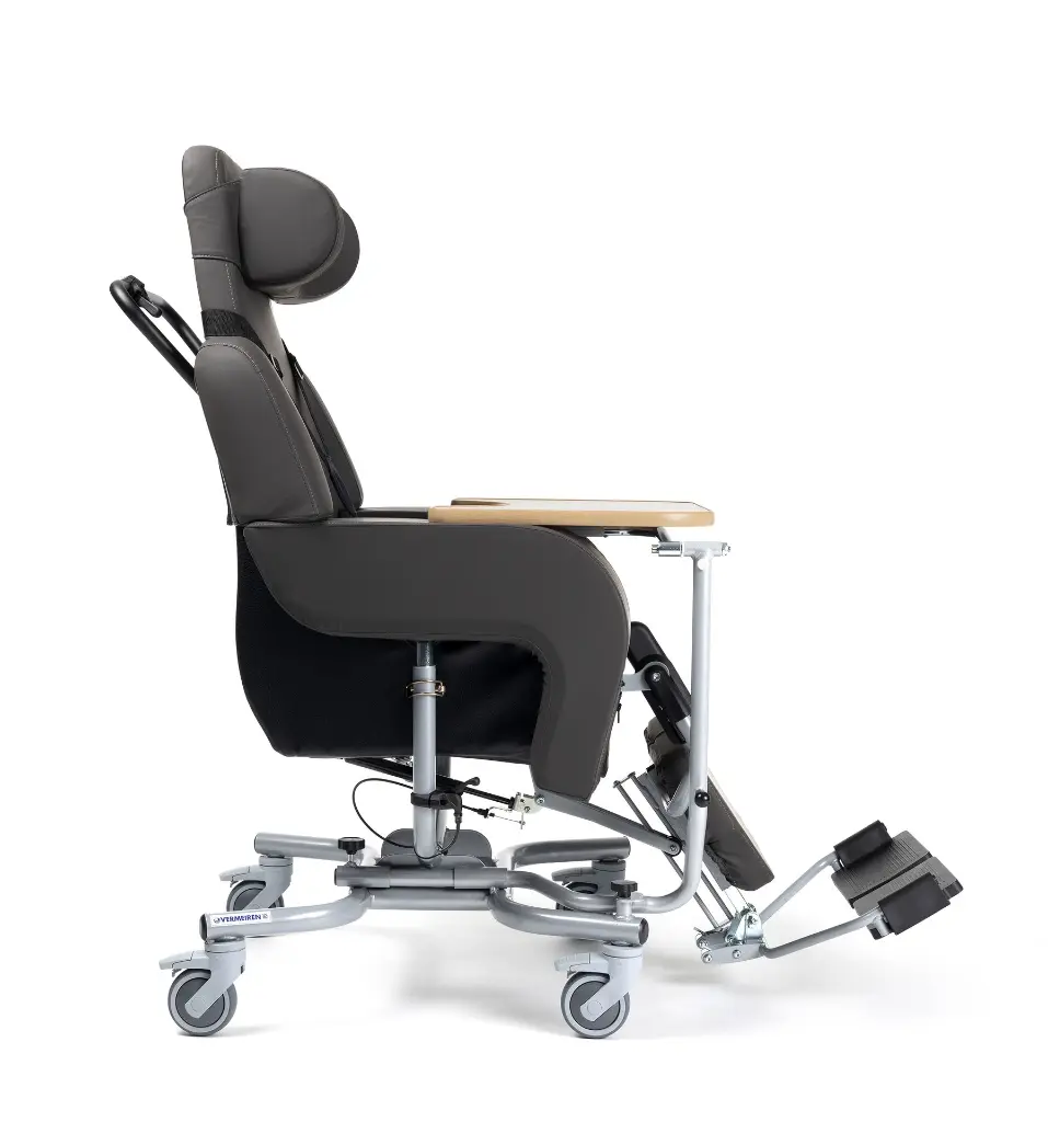 Altitude Praline - Side view - B06.webp