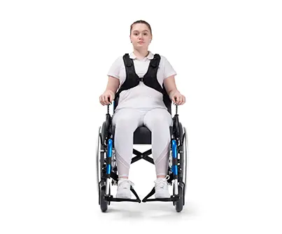 web_Neo 20.06 - Linked shoulder cinch - Frontview.webp