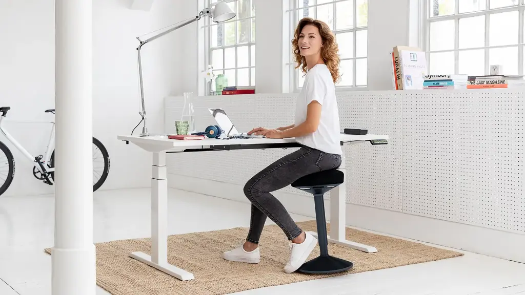 Activity-Stool-2.0-img-2-min.webp