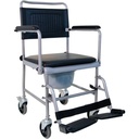 Fauteuil roulant de toilette noir sur roulettes avec repose-pieds