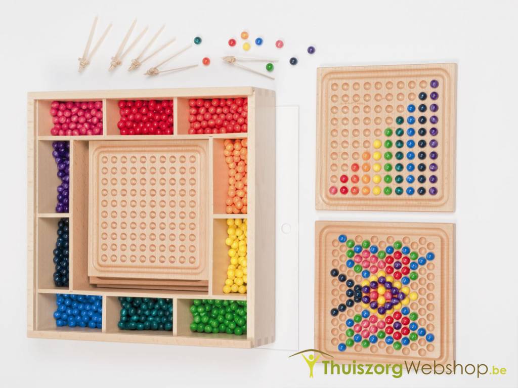 Jeu de pose avec des boules colorées