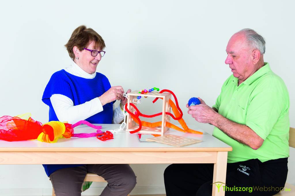 Cubelix-Einfädelspiel