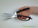 Self-opening kitchen scissors 