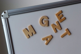 Houten magnetische letters 