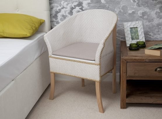 Discreet luxury toilet chair/seat 