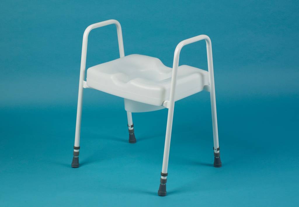 Toiletkader met brede toiletverhoger