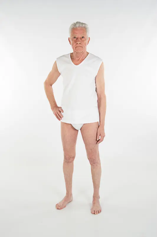 Men's shirt with Velcro closure on the shoulders