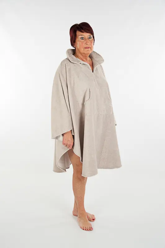 Bath cape