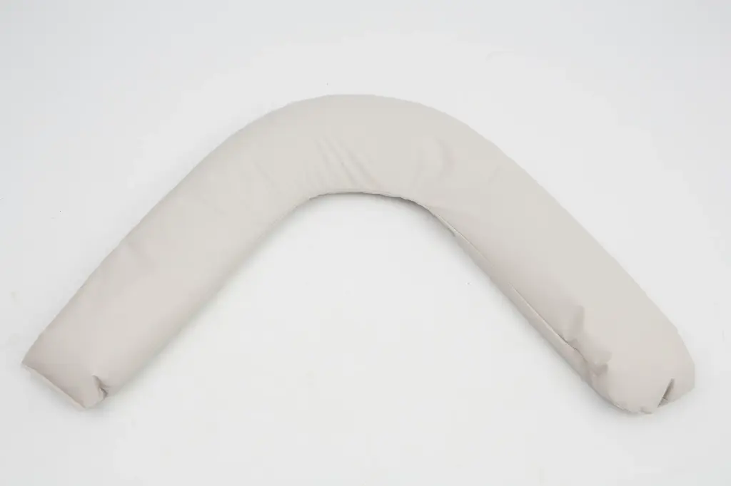 Boomerang cushion