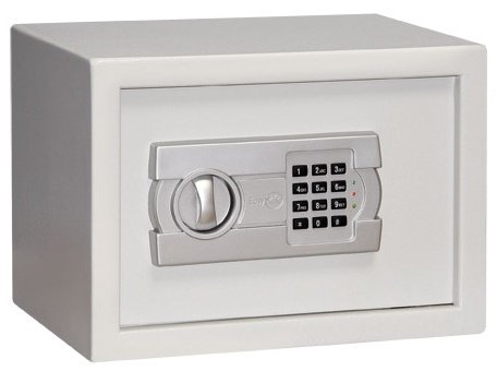 Electronic safe for auxiliary keys