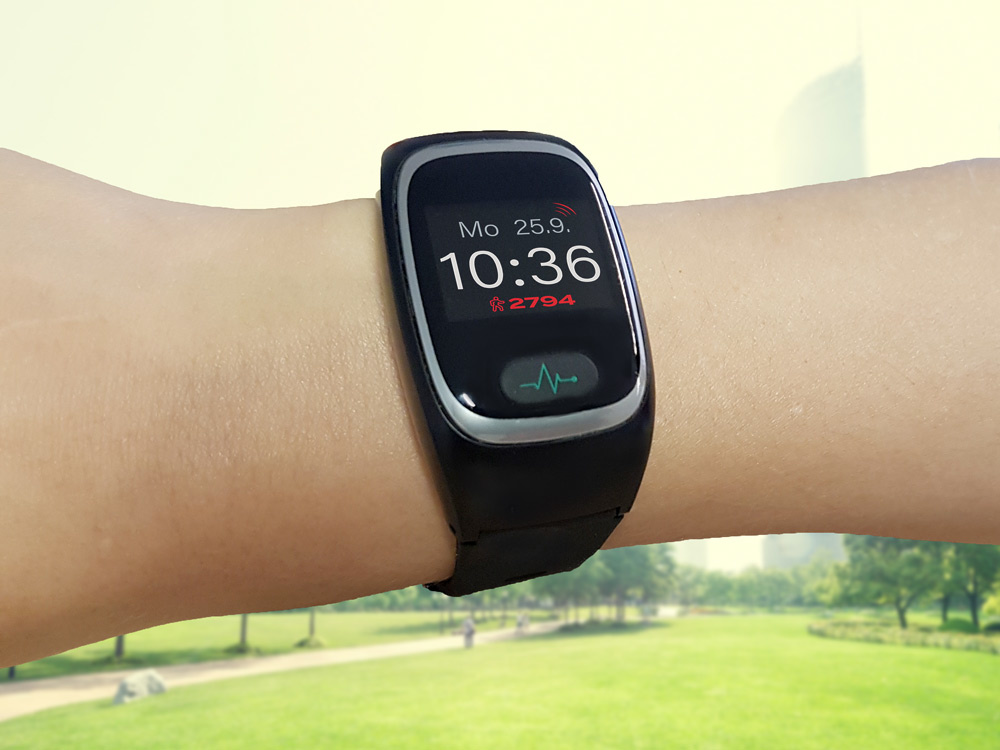 James safety watch B8