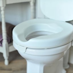 Toiletverhoger voor op vierkant toilet