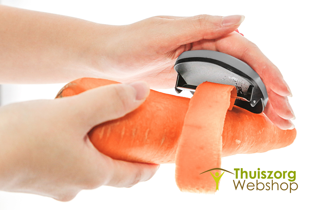 Ergonomic peeler with finger grip