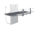 Brancard de douche SCT 3000, réglable en hauteur électriquement.