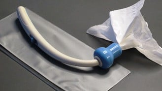 Wipe intimate cleaner for buttocks