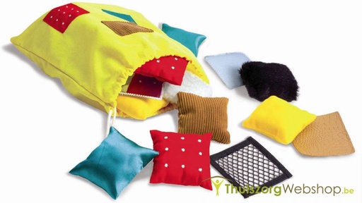 Memory with tactile pads