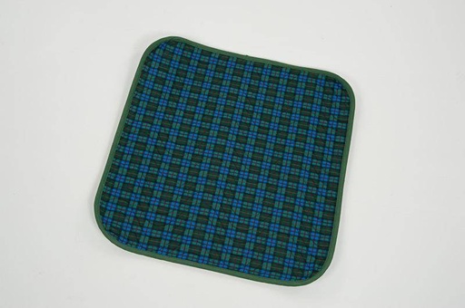 Impermeable absorbent seat pad